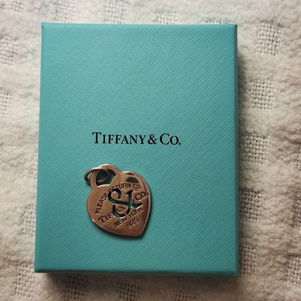 Tiffany & Co. Heart Tag Pendant